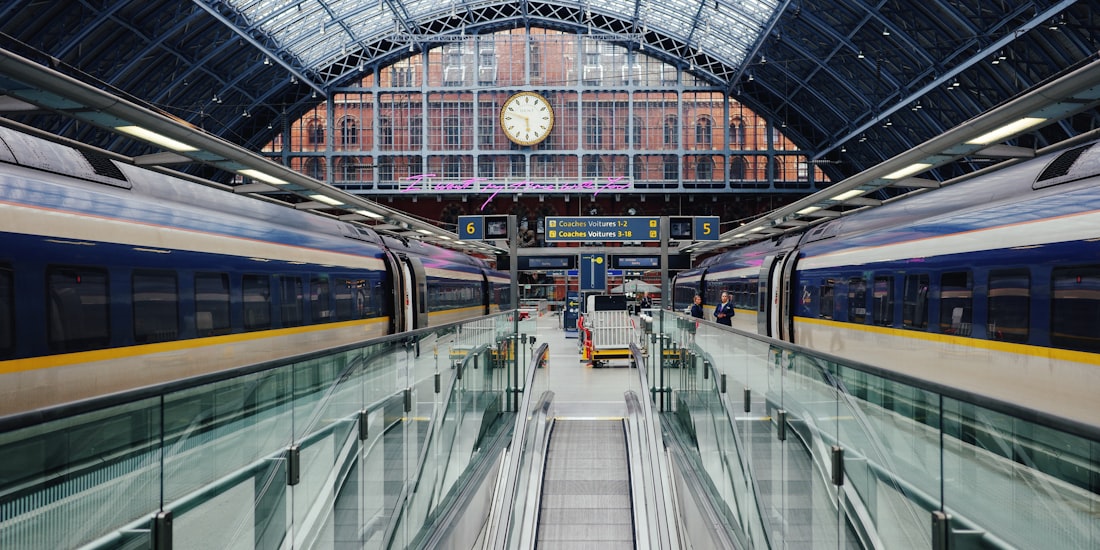 Comparatif train ou autocar pour voyager en groupe