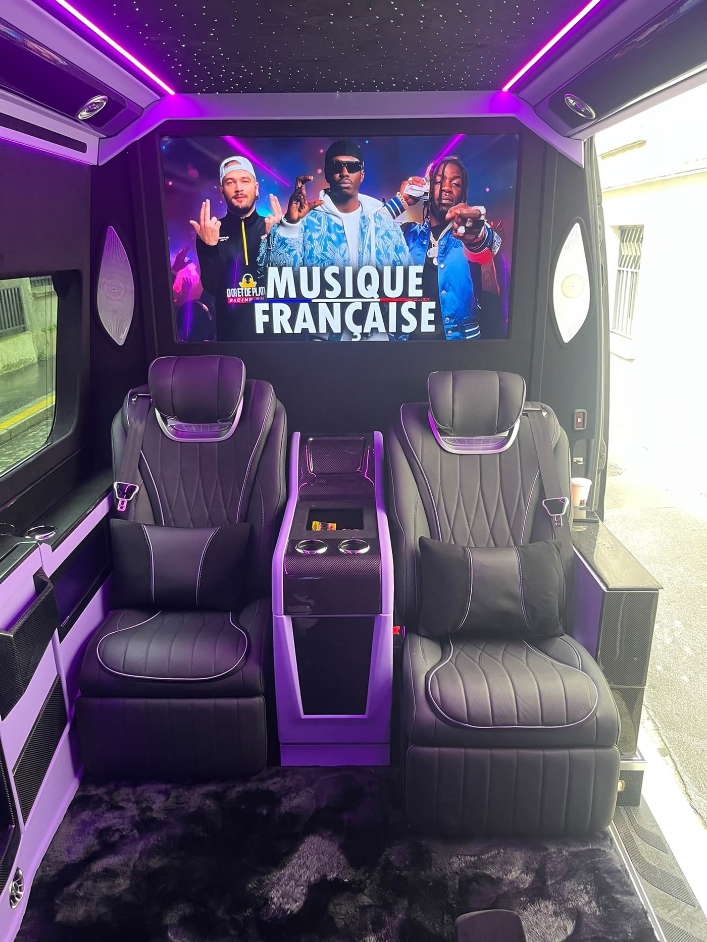 Sprinter VIP aménagé pour événement d'entreprise et mariage